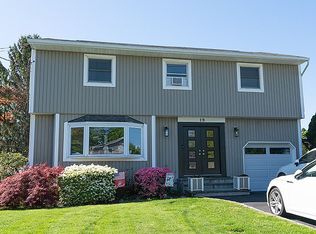 19 Lorraine Ct, Northport, NY 11768