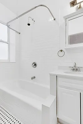 Rented by Cooper & Cooper Real Estate | media 28