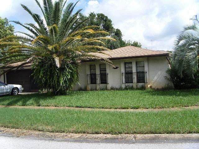 2nd image of 12817 Lake Tree Ln