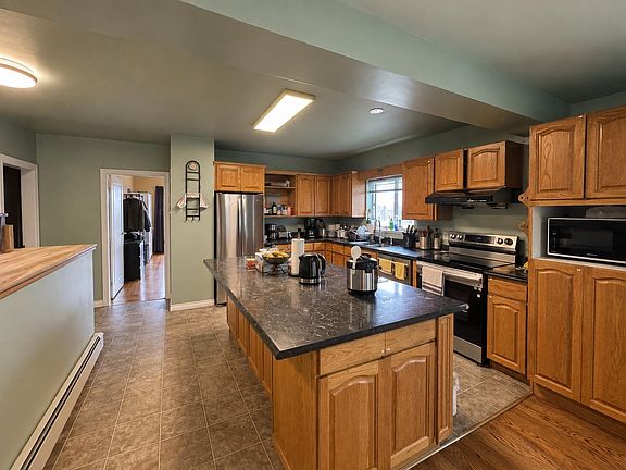 5th image of 6551 Halifax St