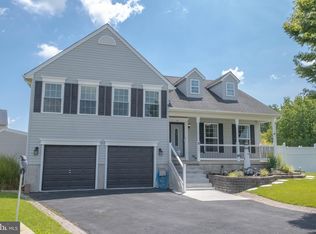 15 Spinnaker Reef Ct, Baltimore, MD 21220