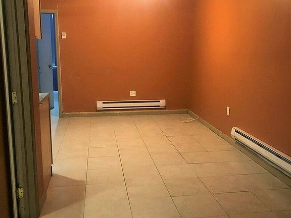 3rd image of 673 Dawson St #19A