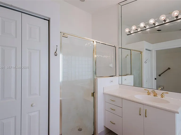 7577 Caprio Dr — Photo 15