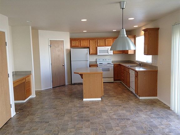 5th image of 7923 148th Street Ct E