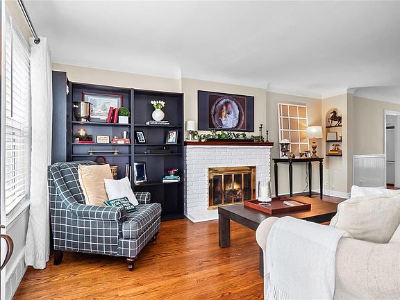 3rd image of 1005 Joanna Ave