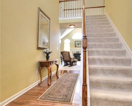 2nd image of 18561 Winding Oak Dr