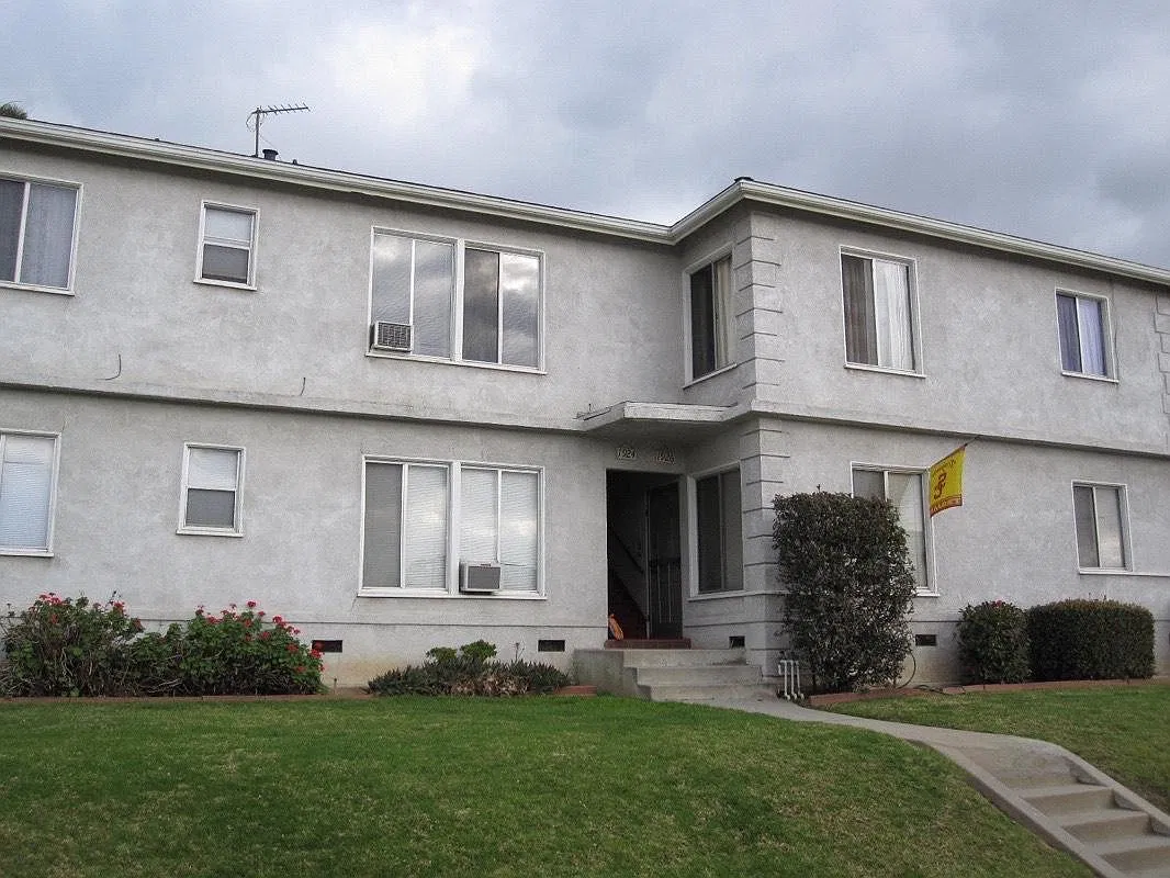 1926 Date Ave — Photo 1