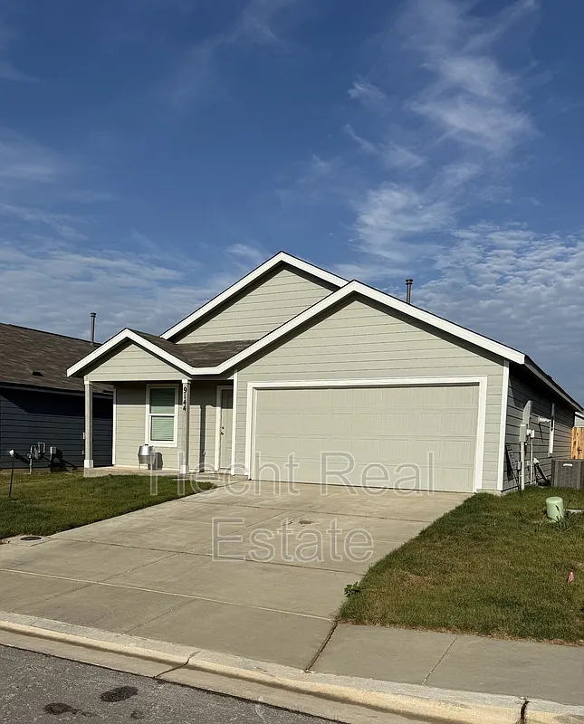 4 bed, 2.0 bath, 1667 sqft, $1,650 — Photo 2