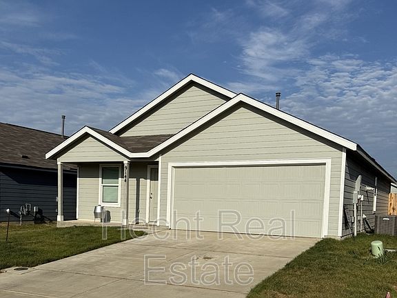 2nd image of 9144 Luciano Pl