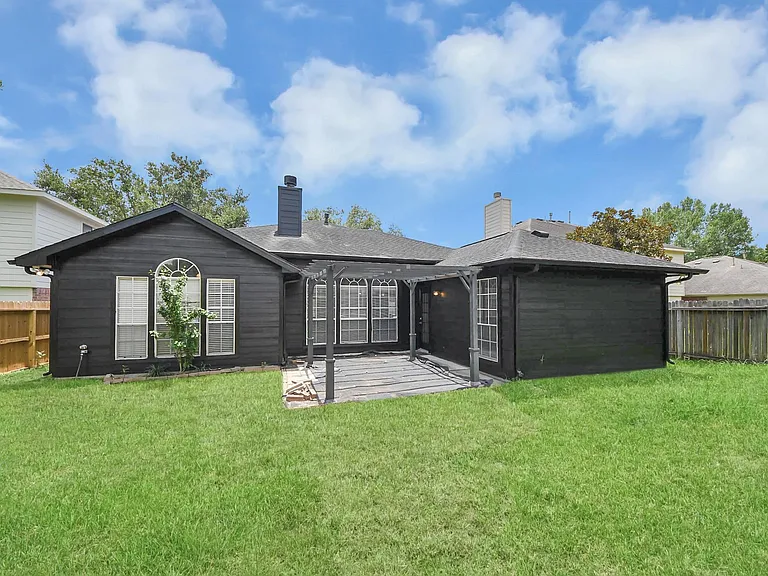 22722 Birch Point Dr — Photo 38
