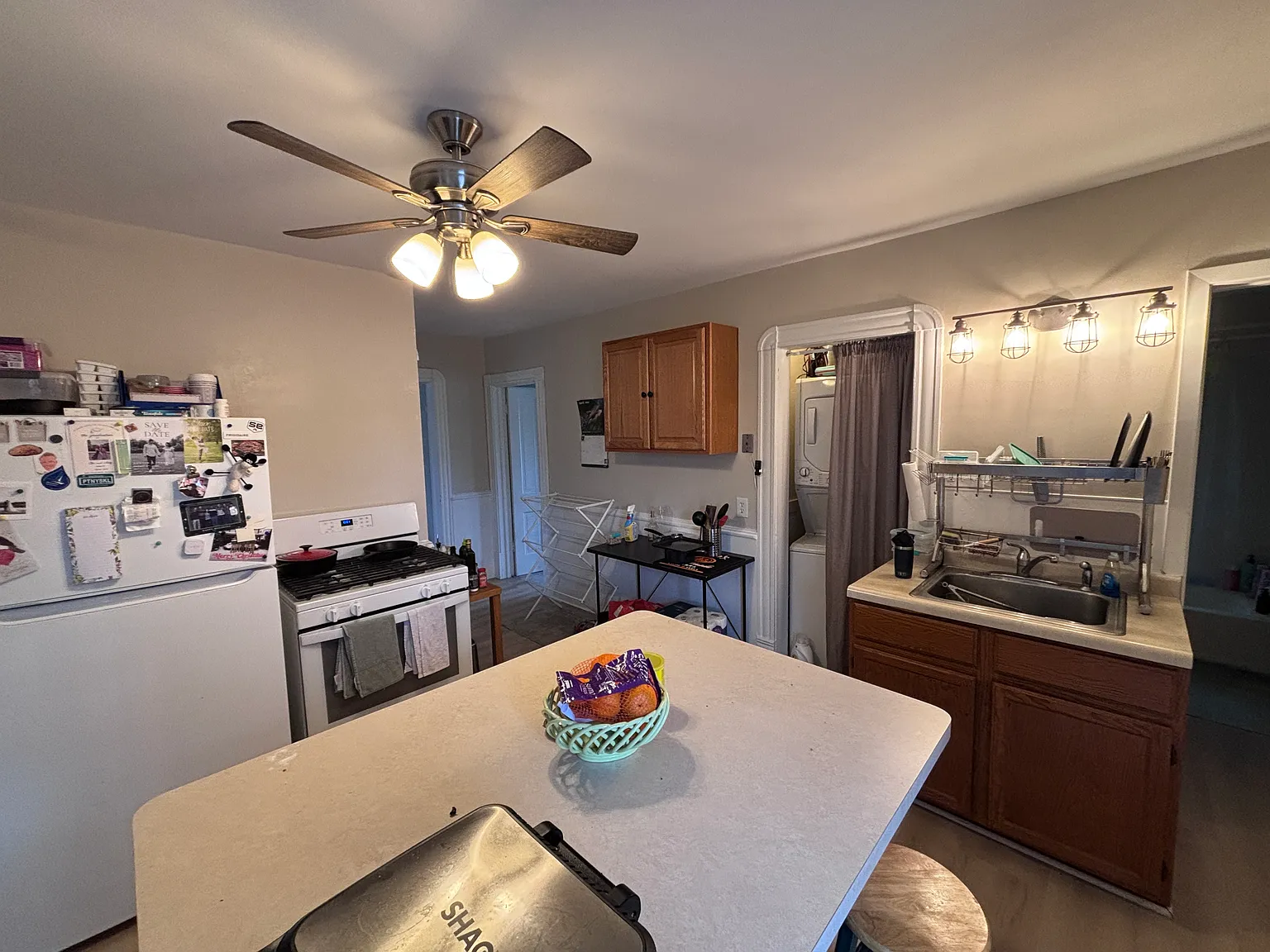 617 Main St NE — Photo 2