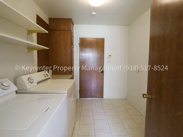 6828 E 47th St S — Photo 24