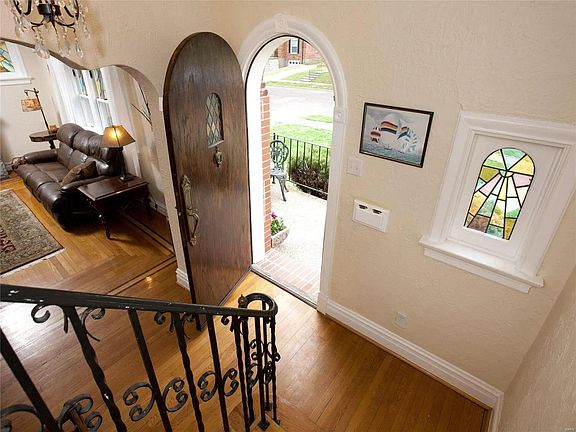 5th image of 7039 Stanford Ave