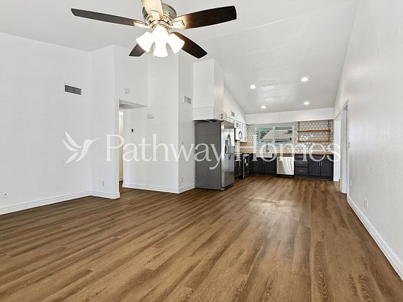 3rd image of 314 E Moore Ave