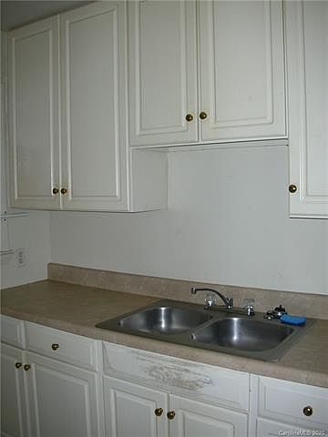 2nd image of 1400 Bethel Rd #B