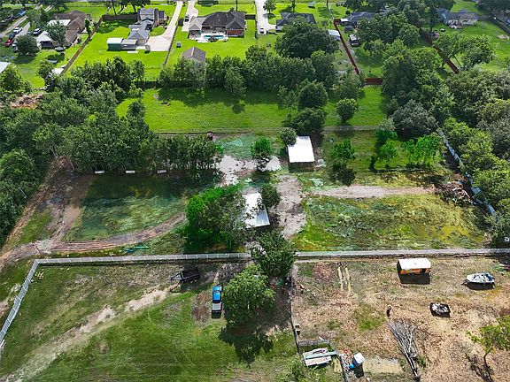 3rd image of 6525 Lesiker Rd