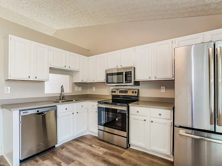 968 Western Run Dr — Photo 10