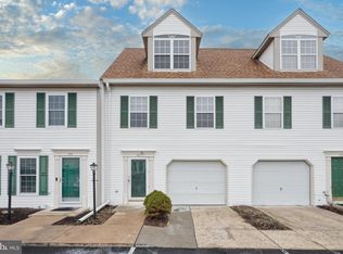 564 Downington Ct, Harrisburg, PA 17112