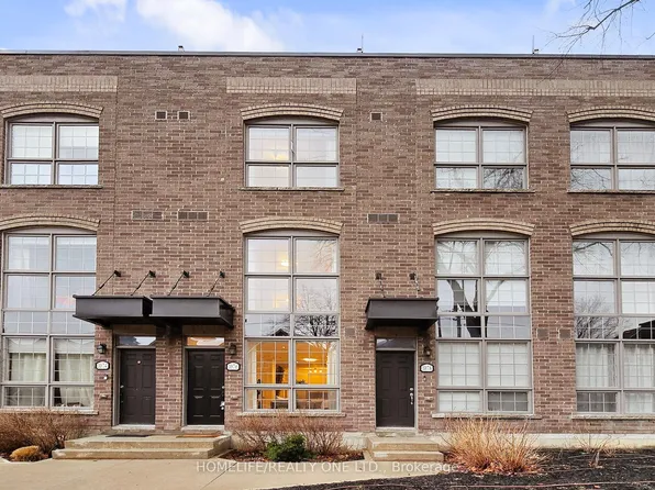 1076 Lansdowne Ave, Toronto, ON M6H 0C5