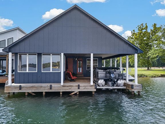 3rd image of 2627 Lakeshore Dr