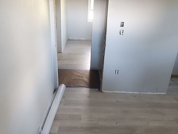 3rd image of 3601 Forest Glen Dr
