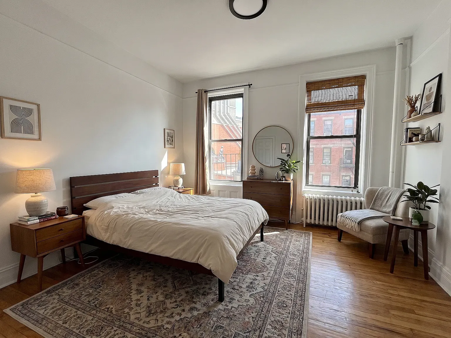 19 Stuyvesant Street — Photo 2