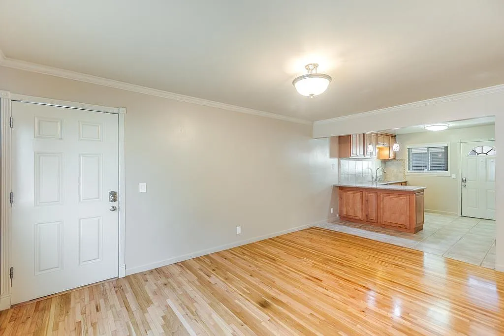 150 Blossom Hill Rd — Photo 4