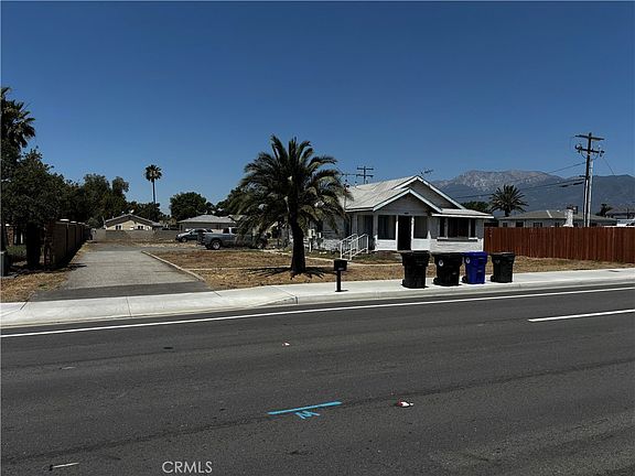4th image of 7790 Sierra Ave