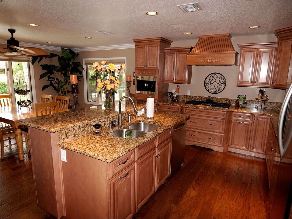 Large kitchen