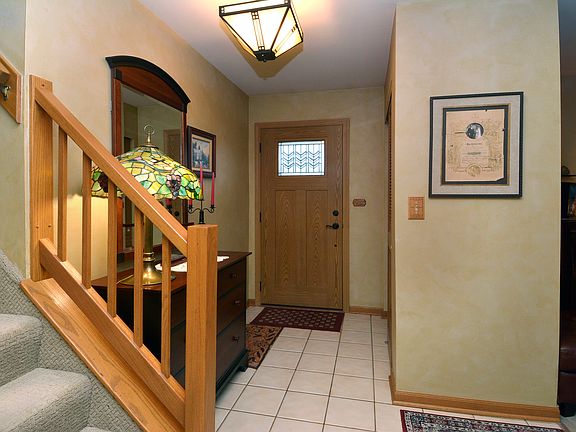 5th image of 1707 S Milbrook Ln