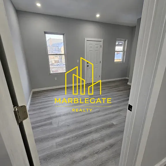 352 S 10th St #22 — Photo 7
