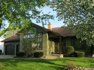 1202 Parkside Dr, Marshall, MN 56258