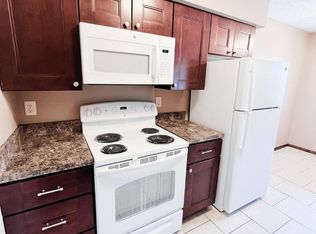 1820 Knox St #19, Lincoln, NE 68521