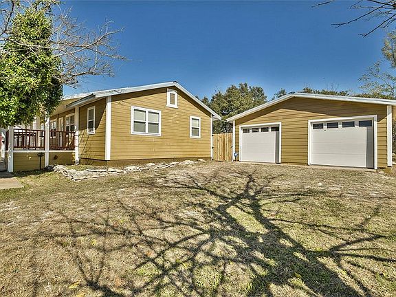 3rd image of 5825 Belaire Cir