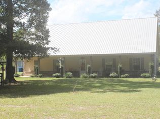 3524 Sammie Hearndon Rd, Moss Point, MS 39562