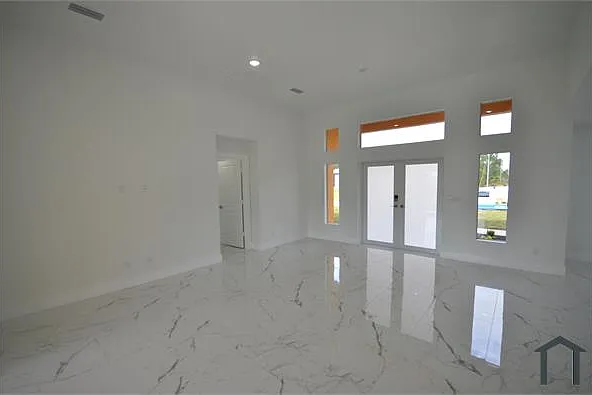 1132 Edelweiss St E — Photo 29