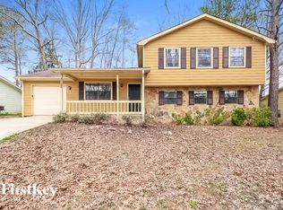 3152 Glen Hollow Dr, Rex, GA