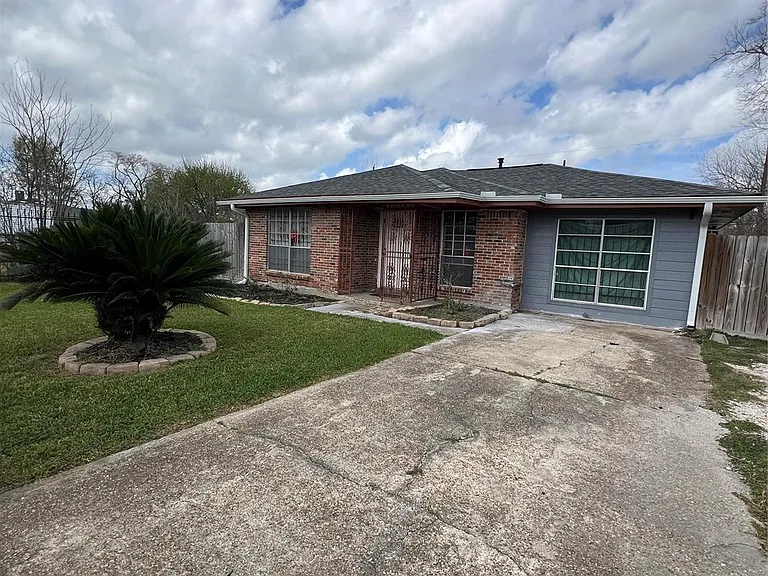 3613 Sparrow St — Photo 4