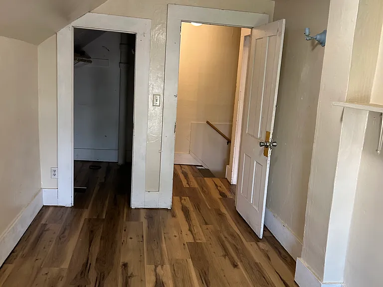 716 Menomonie St — Photo 12