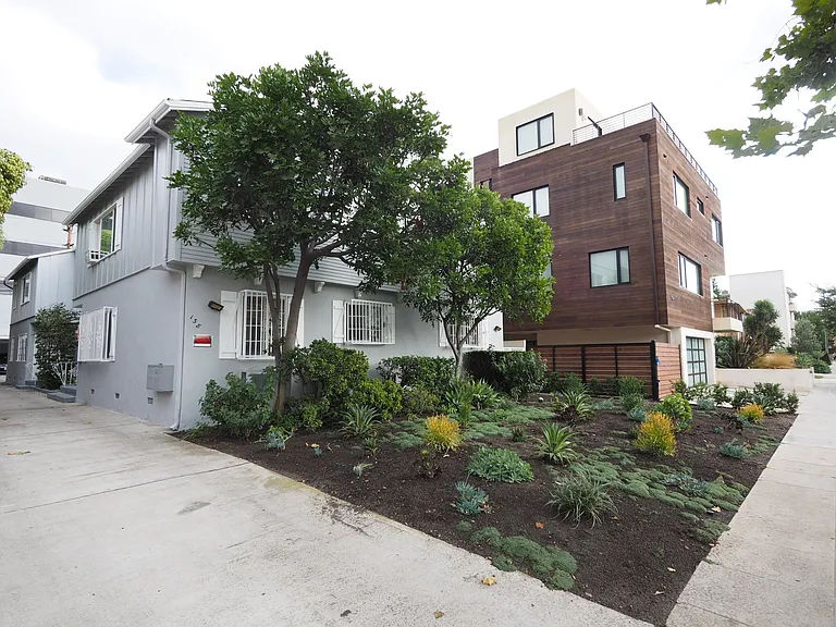 138 S Hayworth Ave #4 — Photo 11