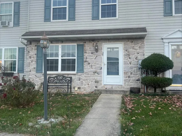 37 Laurel Dr, Myerstown, PA 17067