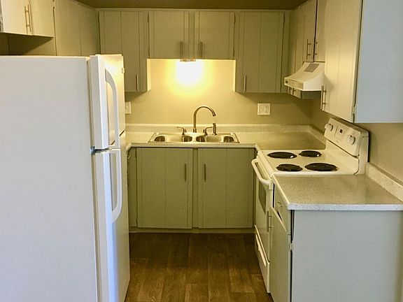 4th image of 1805 28th St #H