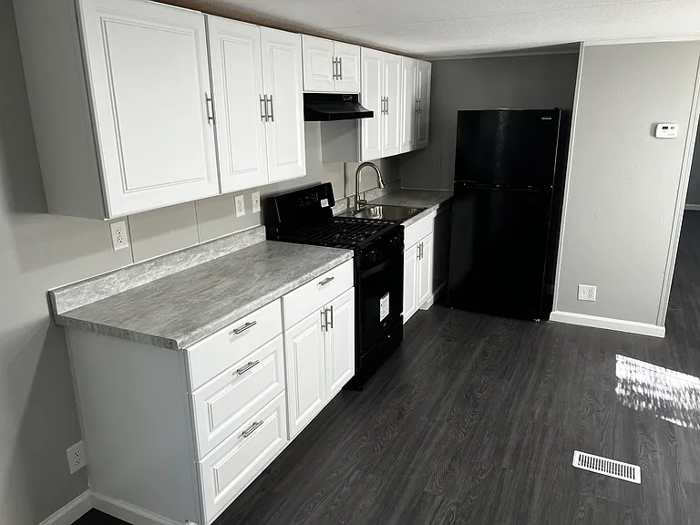11700 E Waterman St — Photo 7