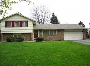 105 Alderwood Ln, Rochester, NY 14615
