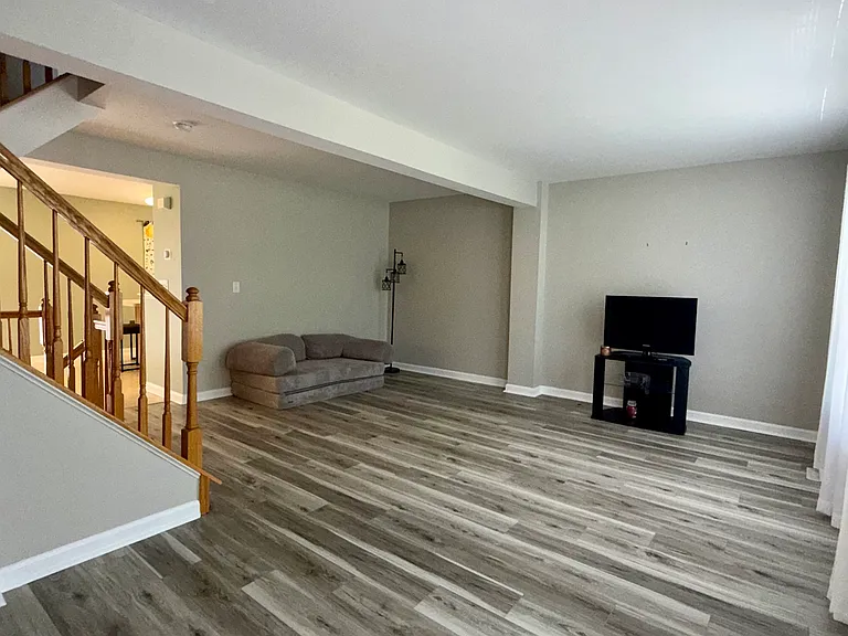 28 Abby Rd — Photo 8