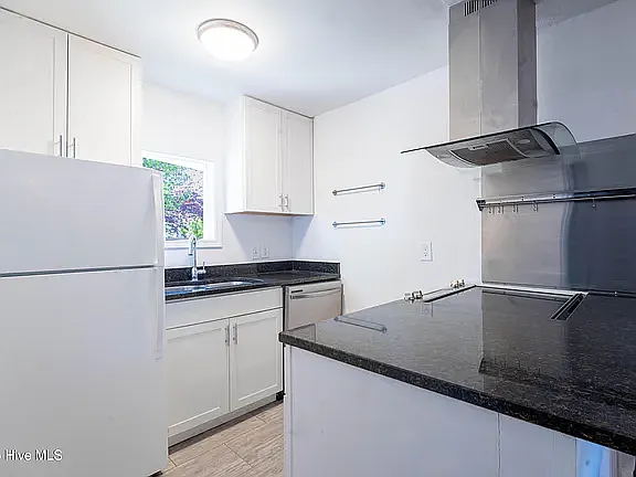 222 Broad St #A — Photo 5