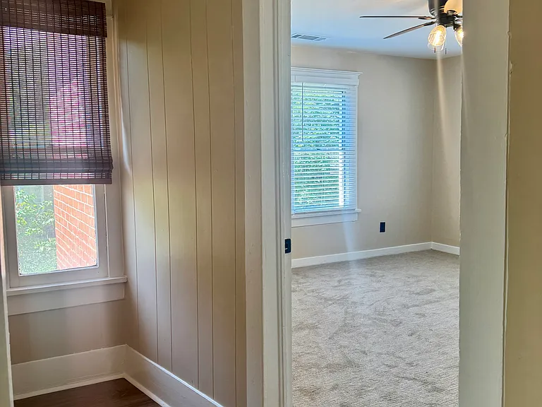 2020 Linden Ave — Photo 10