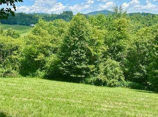 Pinnacle Ridge Rd, Jefferson, NC 28640