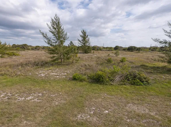 15785 Melport Circle, Port Charlotte, FL 33981