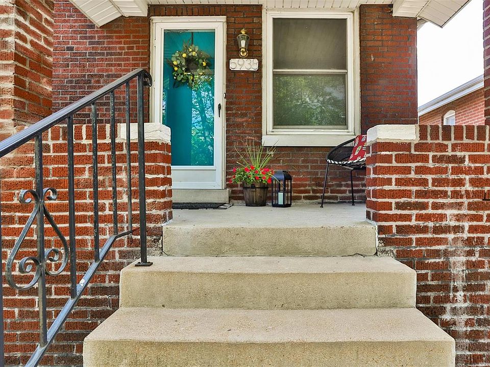 1st image of 5938 Wanda Ave